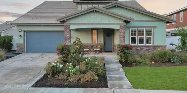263 Wisteria Street