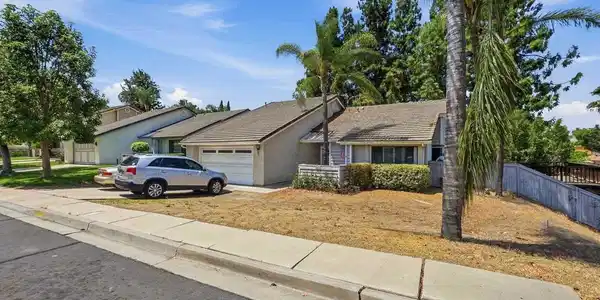 8608 Northcrest