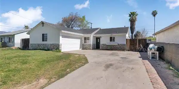 7715 Rogers Lane
