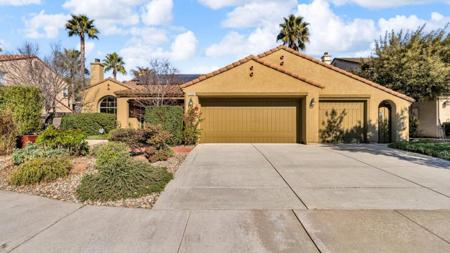 19098 Ravenswood Court