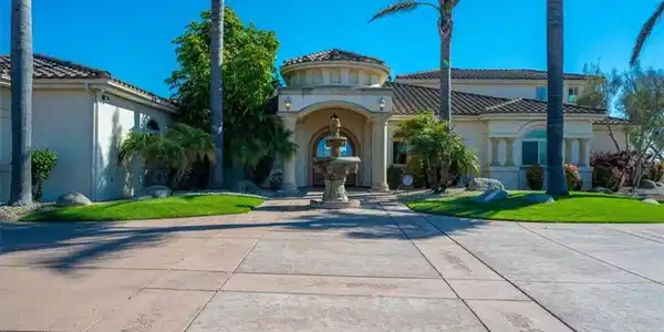 1685 Scenic View Way