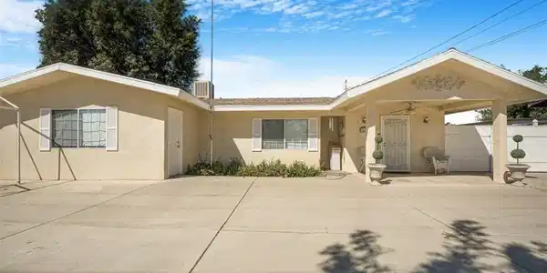 10611 Cherry Ave