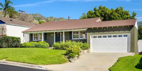 2444 N Parish Place