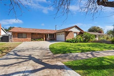 134 Coral Way