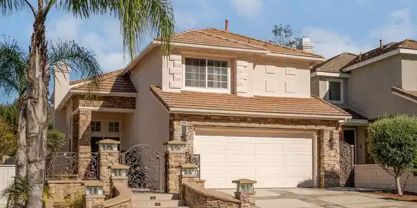 1222 S Silver Star Way