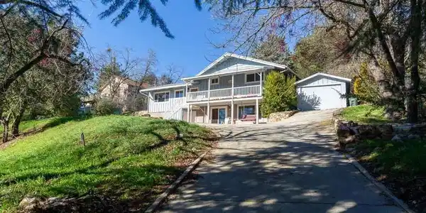1679 Whispering Pines Drive