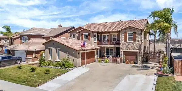 27488 Murrieta Oaks Avenue