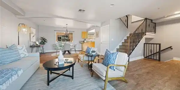 1520 W 227th