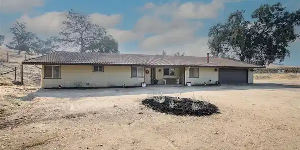 22630 Stagecoach Lane