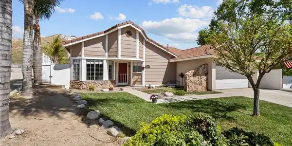 15219 Poppy Meadow