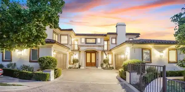 891 Crescent Drive