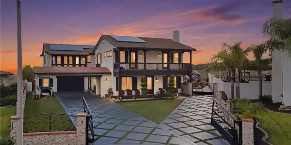 5156 Branding Iron Place