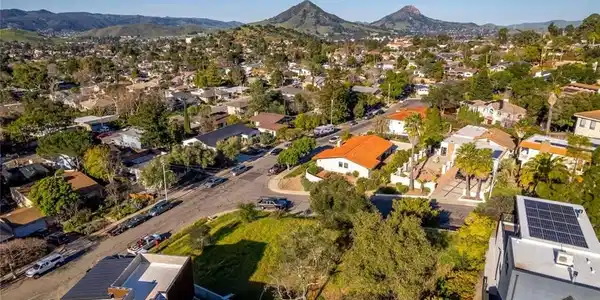 1636 Encino Ct