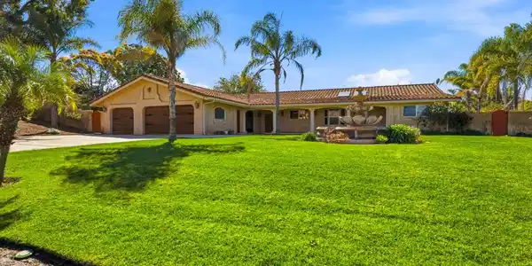 775 Calle Del Norte