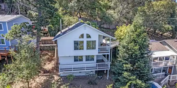 17415 Locust Drive