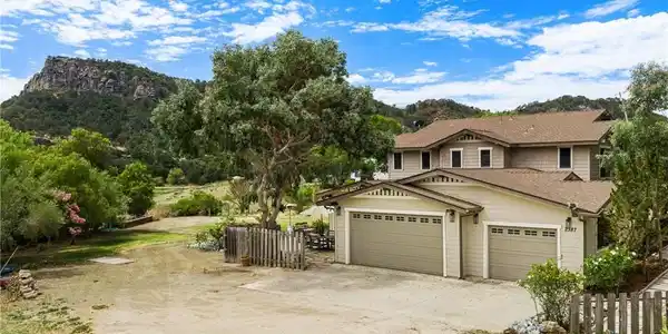 2387 Carpenter Canyon