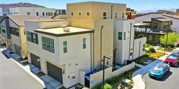 27475 Mercantile Court