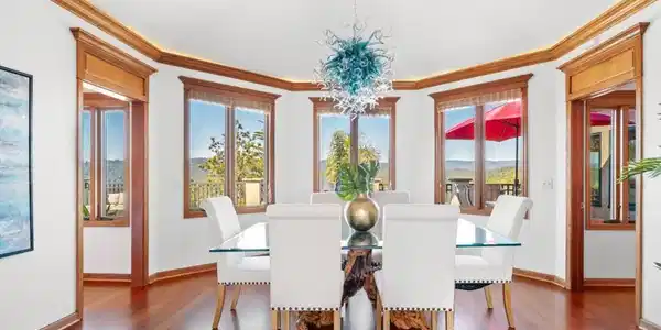17 Kite Hill Road