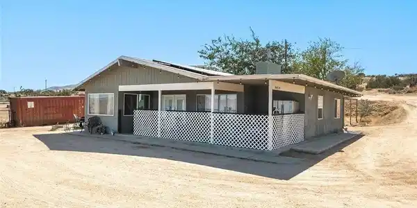 9459 Valley Vista