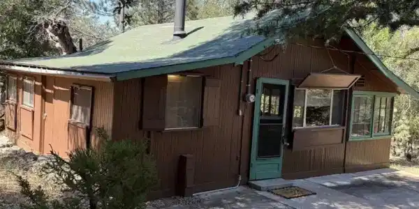 9150 Pine Creek