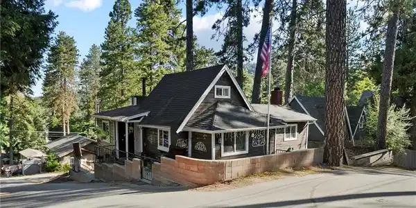 22864 Alder Lane
