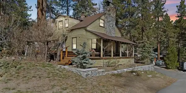 5708 Sycamore