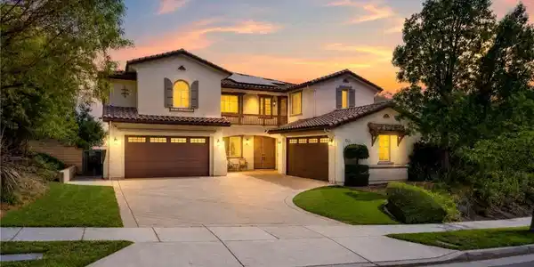 3715 Elderberry