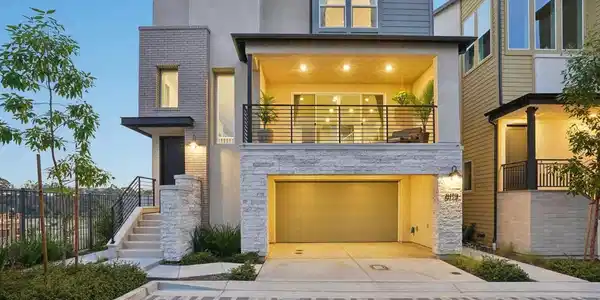 8119 Rose Quartz Cir