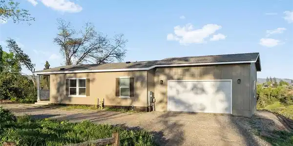 5190 Edgewood Lane