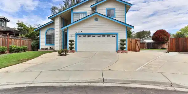 1219 Willow Court