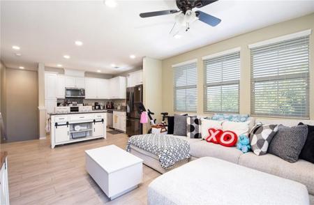 3410 E Santa Clara Paseo