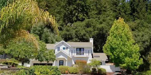 31 Dunslee Way