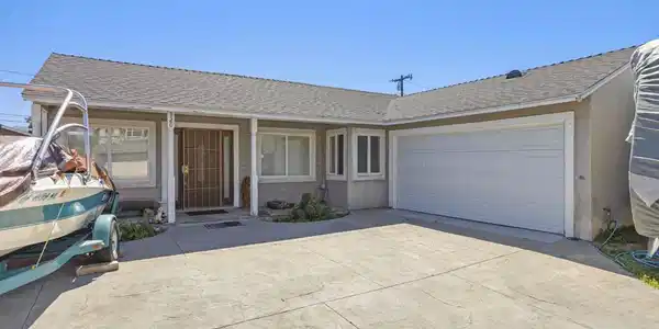 320 D Street