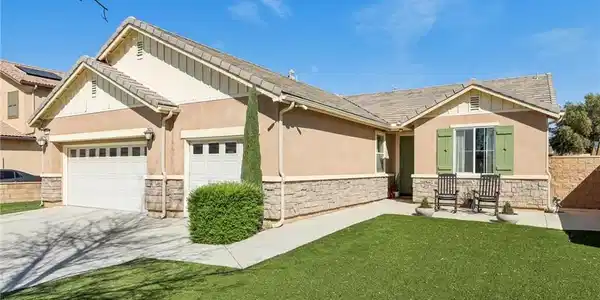 29300 Abelia Glen