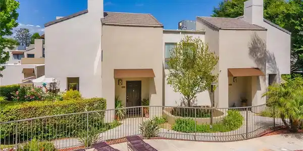 4261 Las Virgenes Road