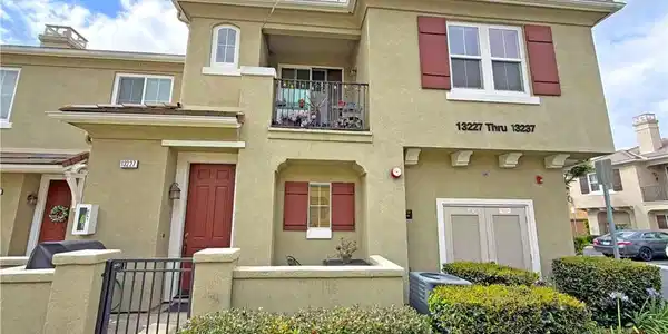 13227 Lamar