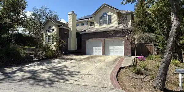 11701 Winding Way