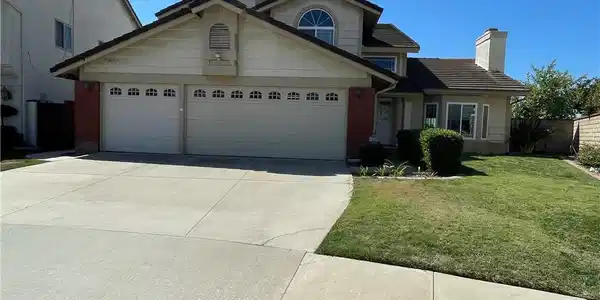 24324 Knoll Court