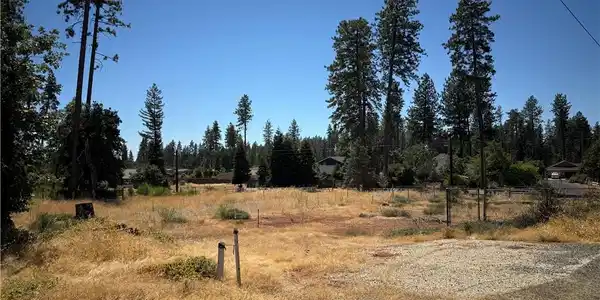 1830 Clear Brook Lane