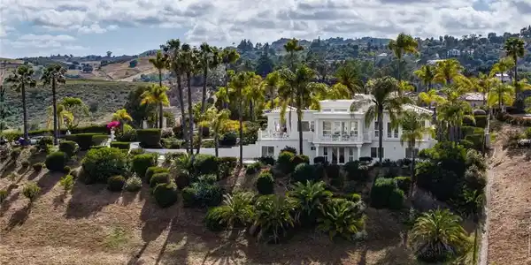 4462 Fallsbrae Road