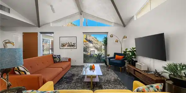 2499 S Palm Canyon