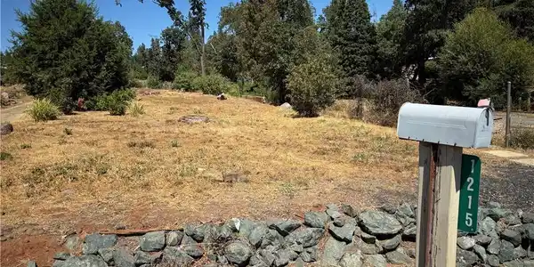 1215 Pearson Road