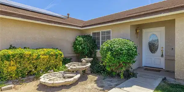 3338 E Avenue H4