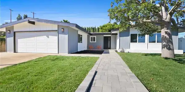 1308 E Sunview Drive