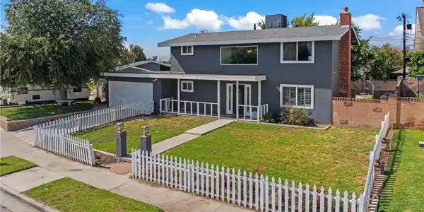 1391 Lowery Street