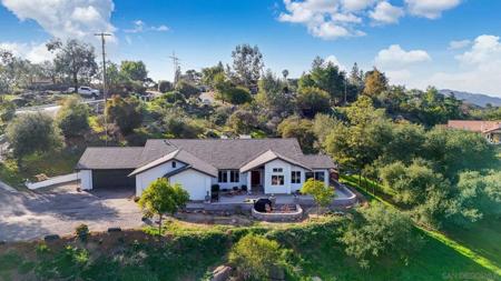1392 Nancy Lee Ln