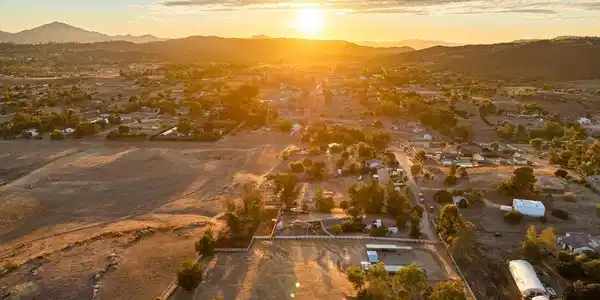 2043 Pamo Rd.