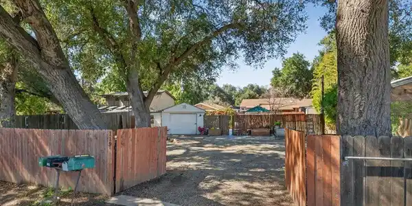 119 S Alvarado Street