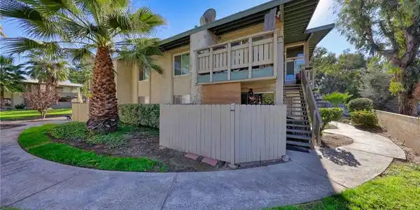 1800 E Old Ranch