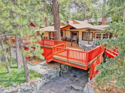 1513 Twin Lakes